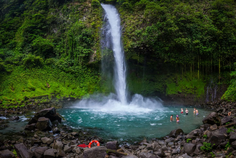 Fortuna-Waterfall-tour.jpg